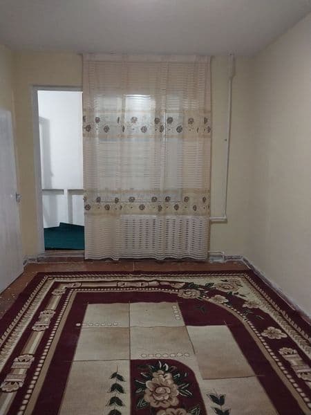 #CHILONZOR- 16 кvartal <br />
2/hona 2/etaj 4 etajli <br />
