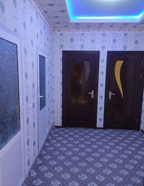 Аренда 2 хона 2 етаж 4 етажли<br />
Коракамиш 2/4 Тансикбаев