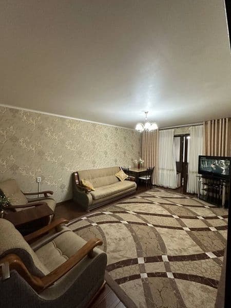 Центр города, возле Алайского базара сдается 3 комнатная ква — фото 5