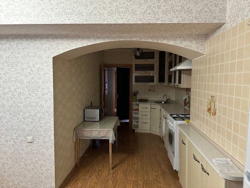 Сдаётся квартира на Ц1, в центре города, ориентир Бибигон, с