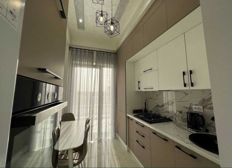 [2MU: 019]<br />
<br />
2 комнаты • 65 м² • 4/9 этаж<br />
< — фото 3