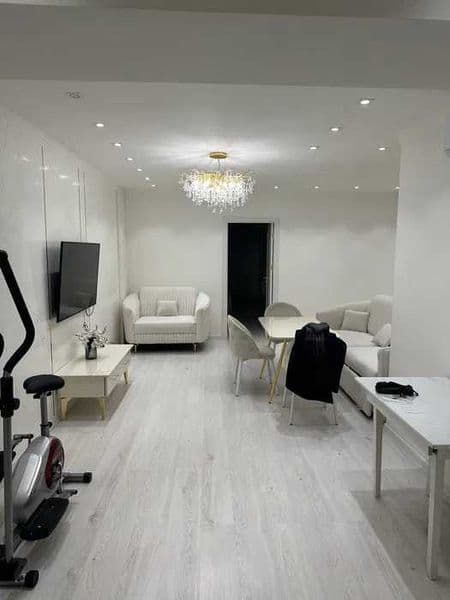 Аренда 3 комнатная квартира <br />
Кирпичный дом <br />
Уком — фото 4