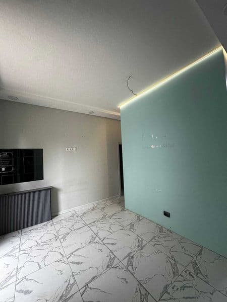 - Район: Мирабад<br />
- Ориентир: ул Нукусская<br />
- Кол.