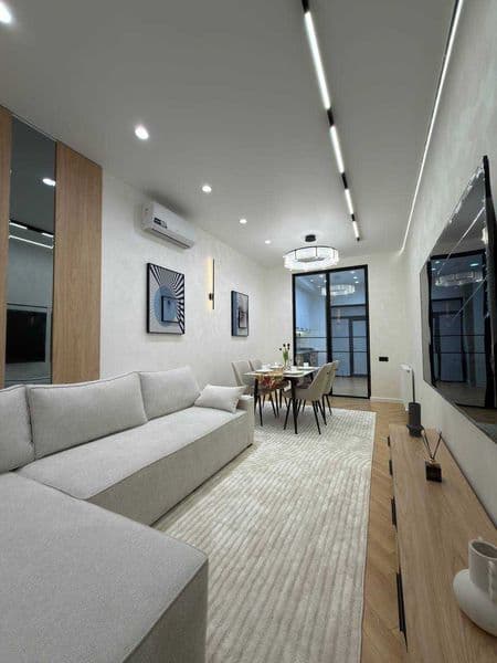 Сдается квартира для семьи или иностранцам<br />
<br />
• Ра