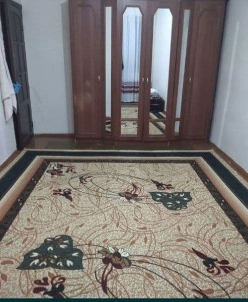 Хозяйкали уй студентларга  клик пеймидан туласангиз  булади.