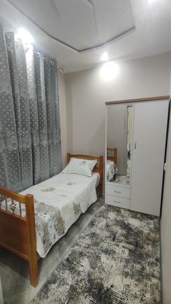 Метро чиланзар 16квартал 1этаж мебели шторы всё новое.Евроре — фото 5