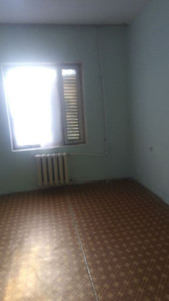 Оилага берилади 1 тузел 1-мавзе 111-маршруткани конечкасида 