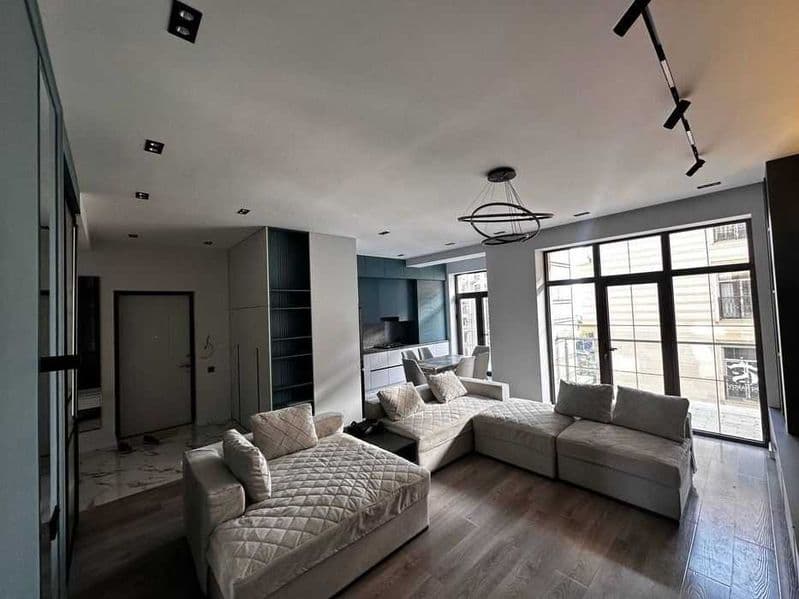 Уникальное предложение аренды в самом центре города<br />
<b — фото 3