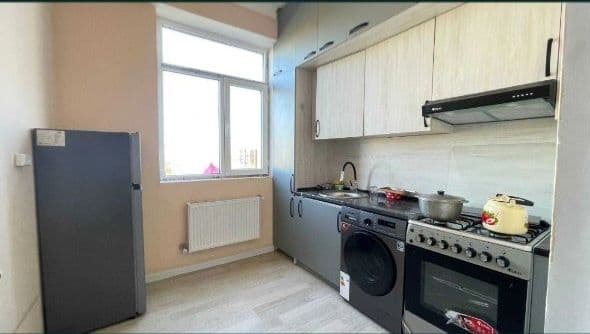 Yunusobod 4 kvartlda 2 xonali kvartiraga sheriklikka 1 ta ta