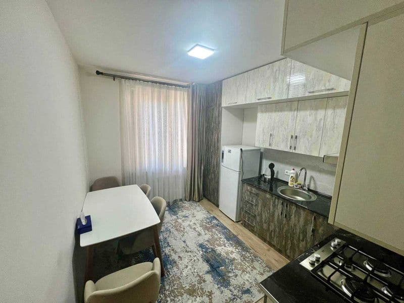 Сдаётся шикарная 1-комнатная квартира в Новостройка<br />
<b — фото 3