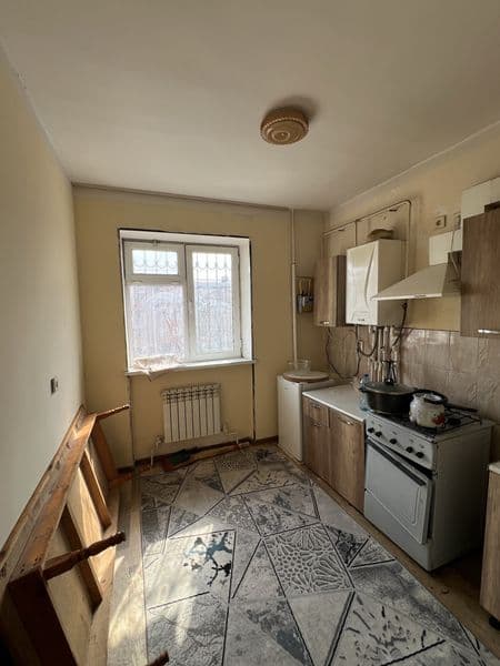 Uy 7 qavatli domning 6-qavatida joylashgan. Umumiy maydoni 5 — фото 2