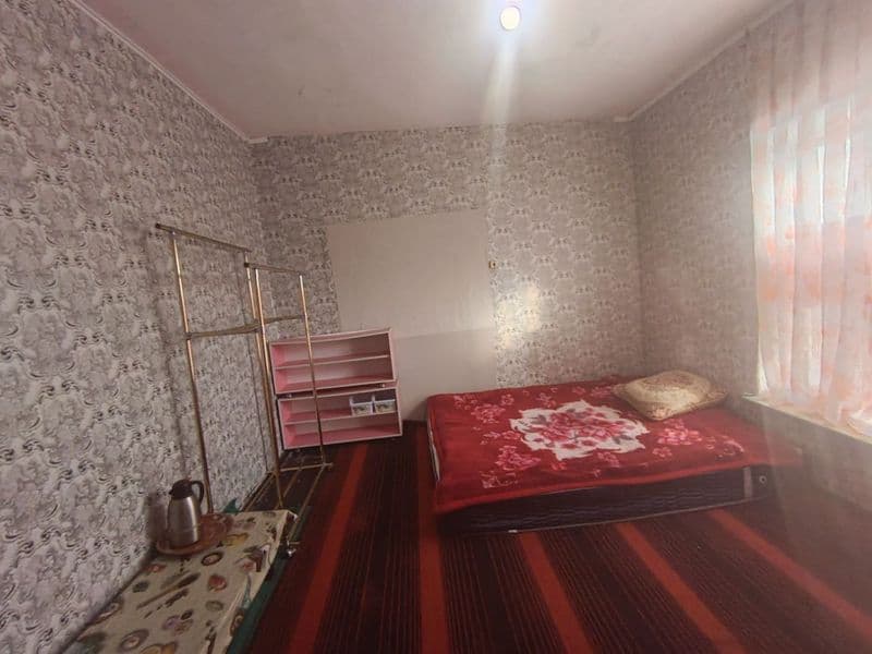 Xozaykali uy beriladi 1 ta xona kirw ewigi alohida <br />
94