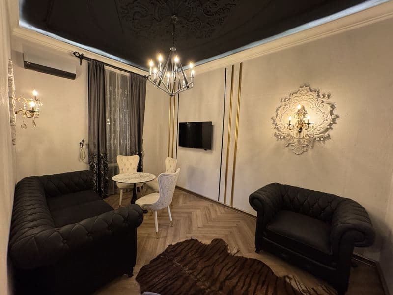 Новостройка с закрытым и охраняемым двором. <br />
<br />
•  — фото 2