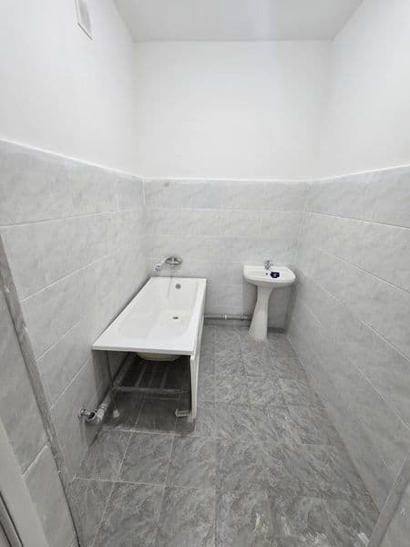 Срочно сдаётся своя 4-х комнатная квартира в новостройке. Кв — фото 5