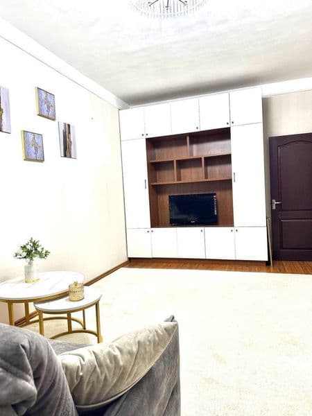 Аренда Ташсельмаш <br />
2ком/1/4 Разделка <br />
Не торец ,