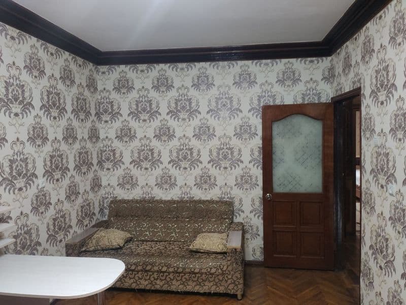 Сдаётся квартира<br />
Ц 13 3/4/4 Лабзак <br />
Новое Казахс