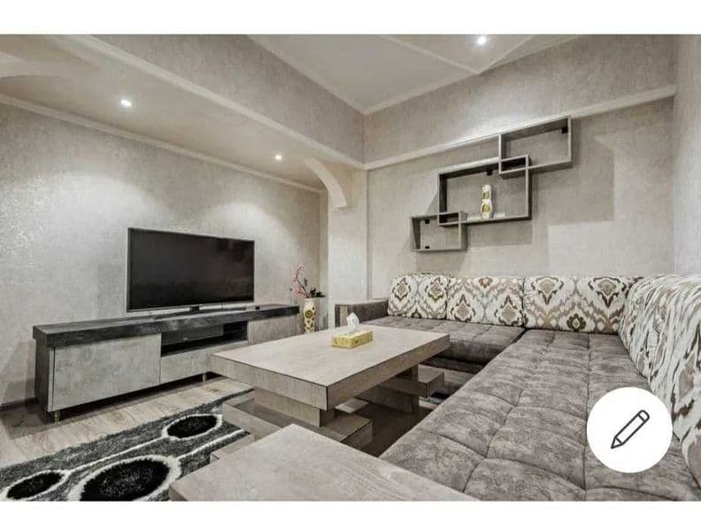 Район: Мирабадский<br />
Адрес: Айбек<br />
Ориентир: Корейс