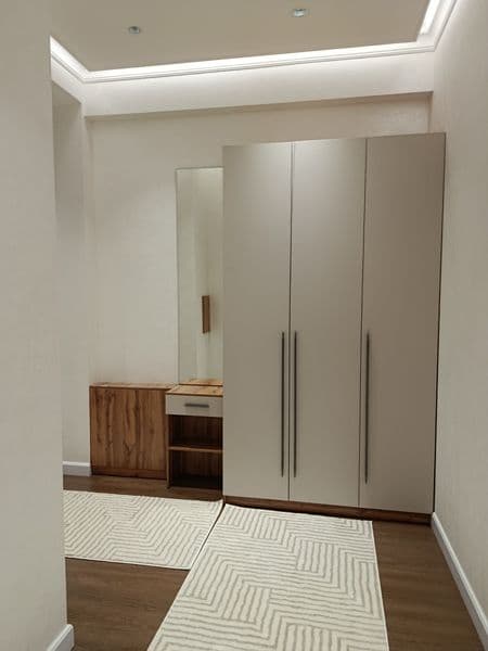 Оилага 2 хонали Уй ижарага берилади. Янги замонавий ремонт. 