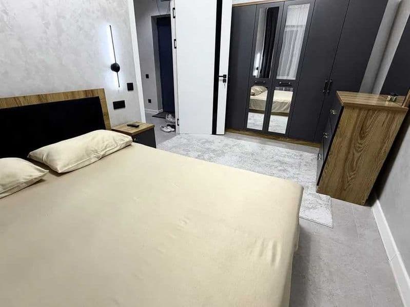 Район: Яшнабадский<br />
Адрес: Метро Дустлик<br />
<br />
• — фото 3