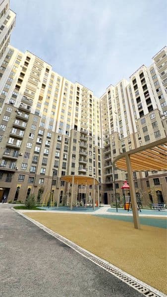 Sheriklikka arenda<br />
<br />
Metro oldida yonida bitta <b