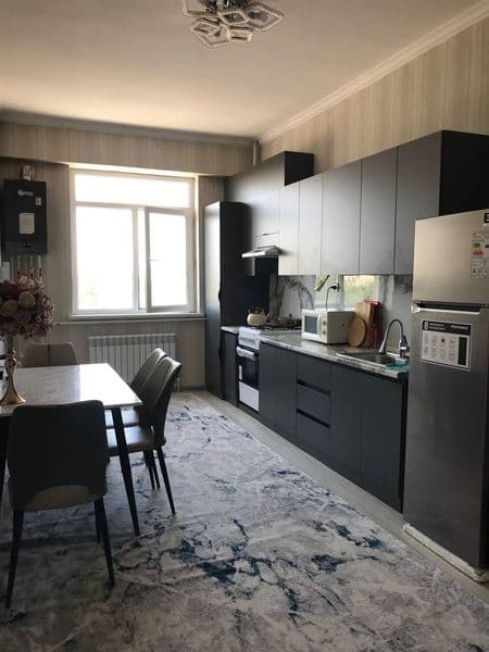 Юнусабад 10 квартал 2/3/10 в Новостройке 82 кв.м сдается сим