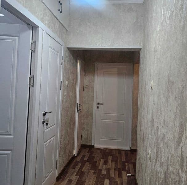 АРЕНДА-3/3/5<br />
Карасу 4<br />
Конечка<br />
Площадь:78 к