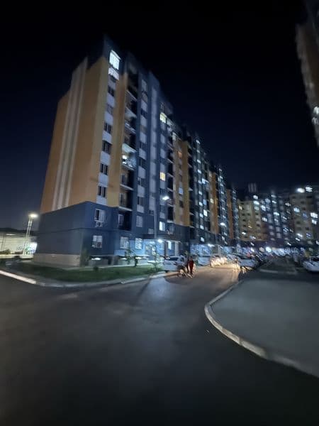 Полностью укомплектованная трёхкомнатная квартира в новостро