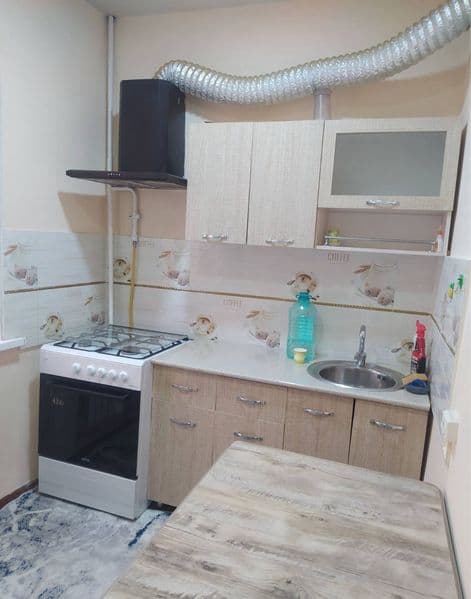 Ттз-4<br />
2 комнатная <br />
4 этаж<br />
2/4/4<br />
400$ — фото 4