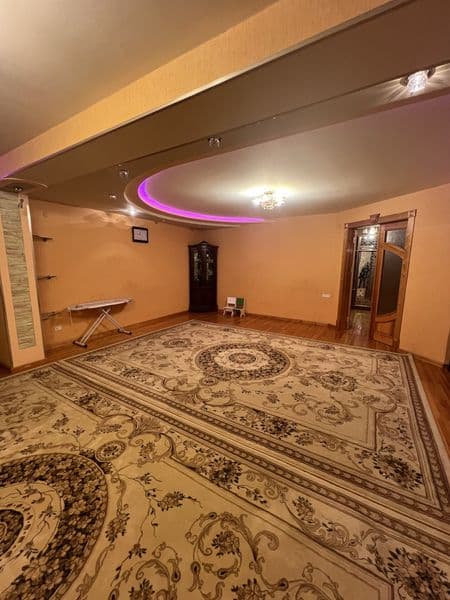 Сдаю свою евро квартиру<br />
* 4 комнаты <br />
* 145 кв <b