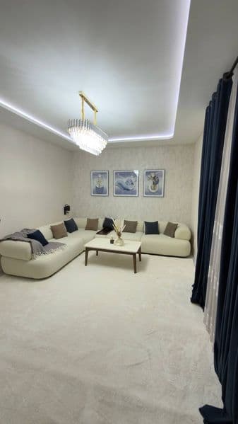 Срочно сдается квартира на долго срочно семейным или иностра