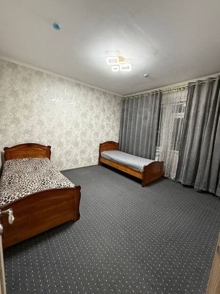 2 хонали квартира ижарага берилади шароити бор <br />
Оила й