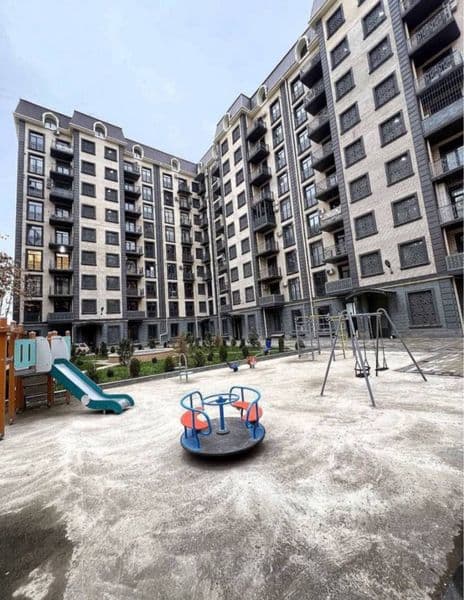 Квартира в отличном состоянии <br />
С мебелью с техникой <b