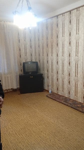 Здаетса одна комнатная квартира ч;ланзаре14 квартире имеется