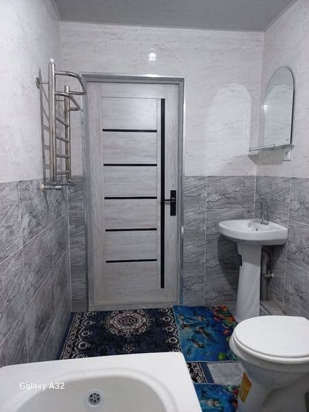 Chilonzor metroni yaqinida 2  xonali kvartira oilaga berilad — фото 5