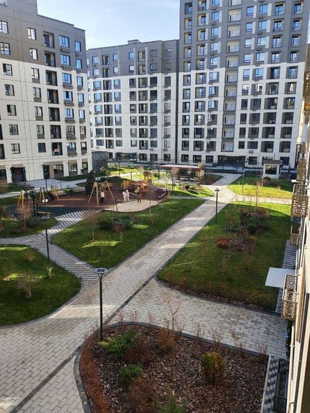 Сдаётся двухкомнатная квартира на третьем этаже девятиэтажно