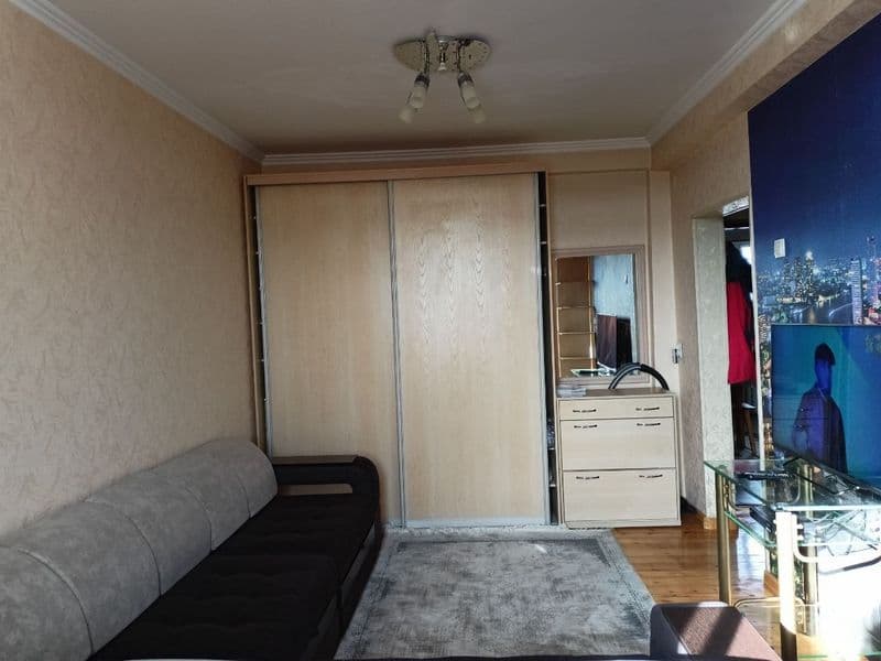 Срочно срочно сдаётся в аренду на долгий срок 1 комнатная кв — фото 4