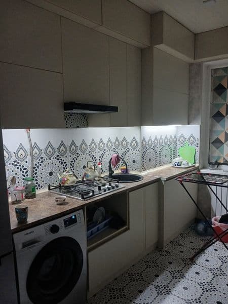 С евроремонтом и обстановкой ,3-5-5 Новостройка. Ориентир  у