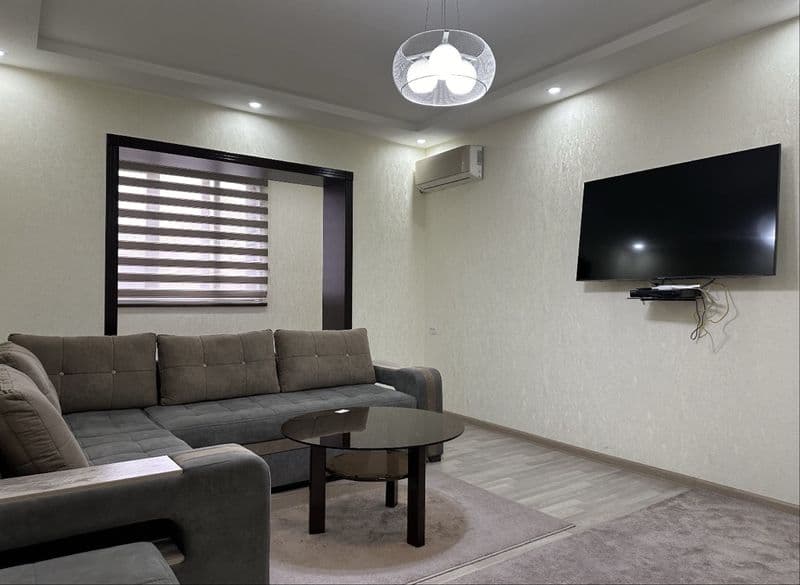 • Район:Мирабадский  район<br />
• Ориентир: Ойбек метрр<br  — фото 3