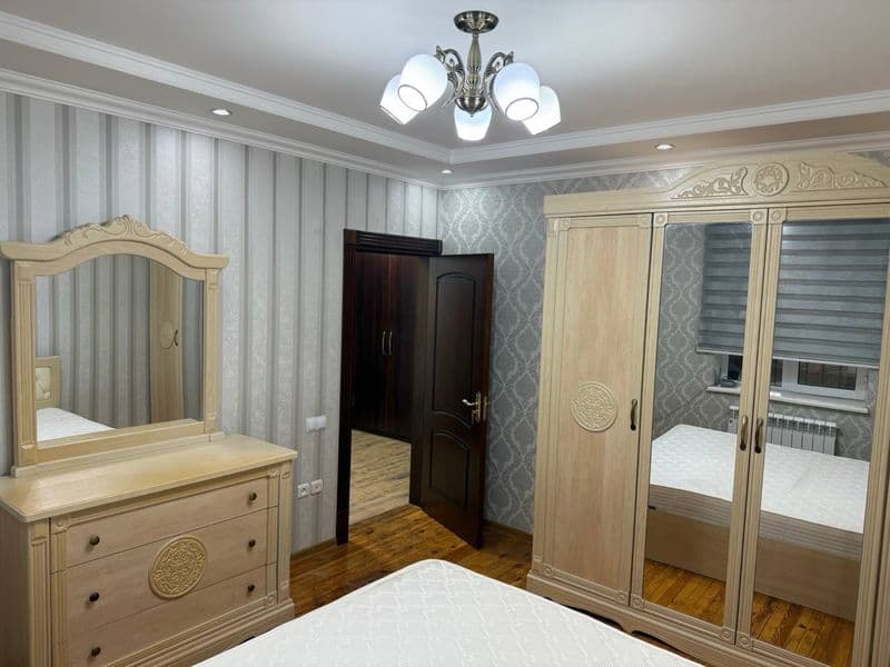 Сдаётся уютная 2-х комнатная квартира на первом этаже.<br />