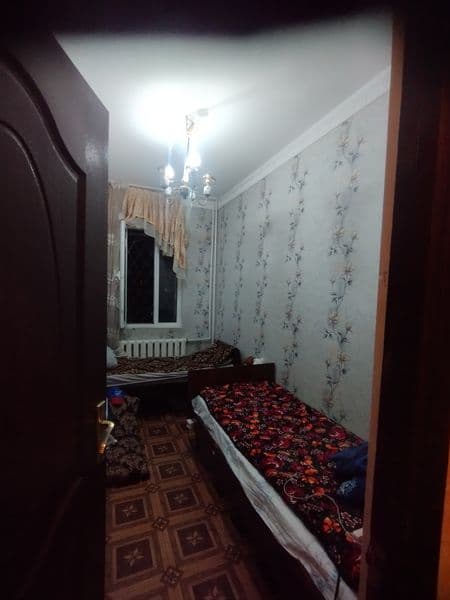 Kvartira yaxshi sharoitlar bor hamasi  3 xonali obshe 7 ta b