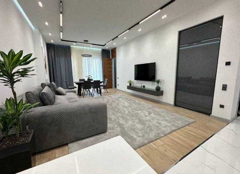 Район: Мирабадский<br />
Ориентир: Мирабад авенью<br />
<br 