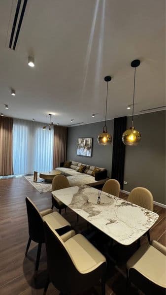 2/8/9 Mirabad Avenue <br />
<br />
Адрес:Мирабалский район <