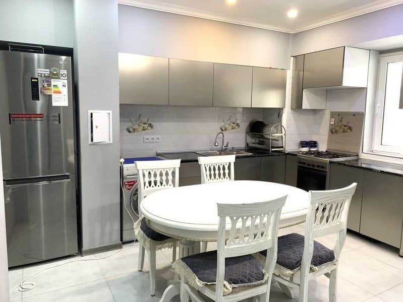 Район: Мирзо-улугбекский<br />
Адрес: Максим Горький<br />
<