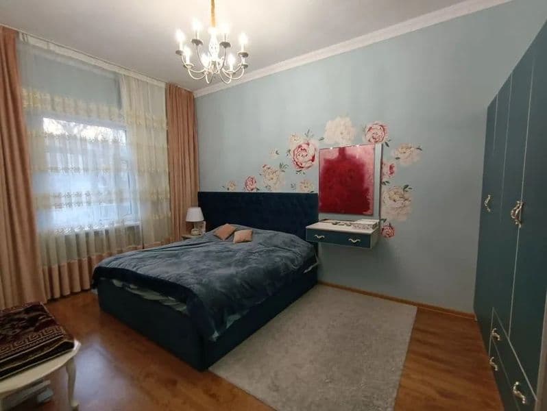 Sergeli tumani Choshtepa Metroga 5minutlik yo'l atrofida ham