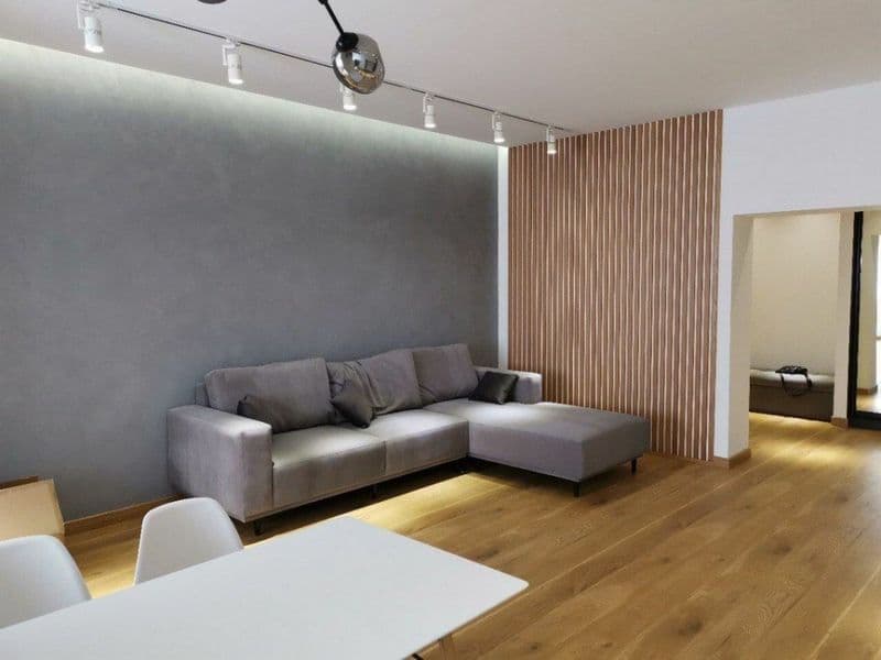 Улица нукусская новостройка на против макро 3-комн/2-этаж.  