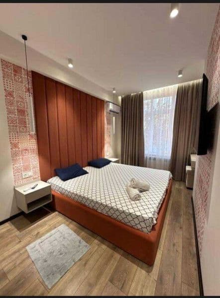 Сдается 2 комнатная квартира 50 кв.м.<br />
Кирпичный дом <b