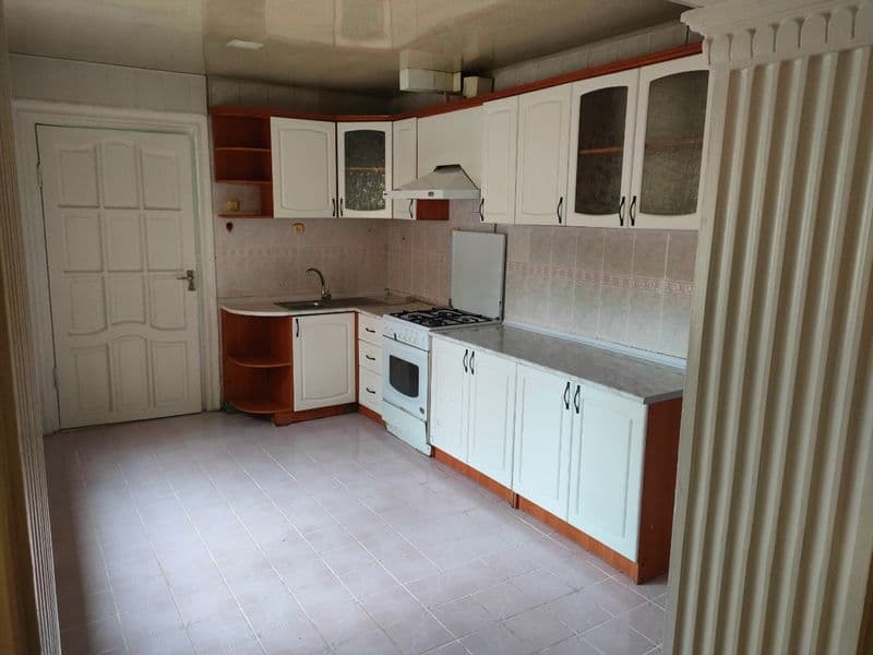 Кизлар учун квартира 13 кишилик<br />
Метро Чилонзор<br />
Д