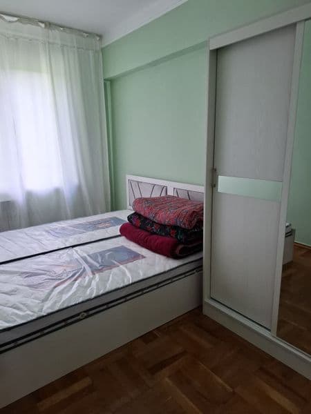 Xamma waroilari bn yangi remontdan ciqqan faqat  4ta student — фото 2