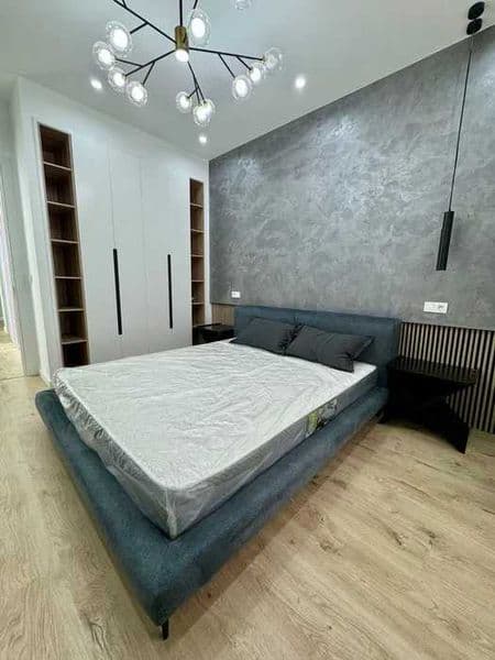 Юнусабадский район<br />
<br />
Минор<br />
<br />
Этаж : 2<