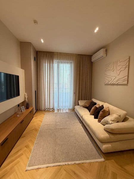 Сдается квартира для семейных<br />
<br />
• Район: Алмазар<